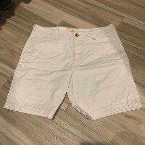 MENS HOLLISTER SHORTS SIZE 33
